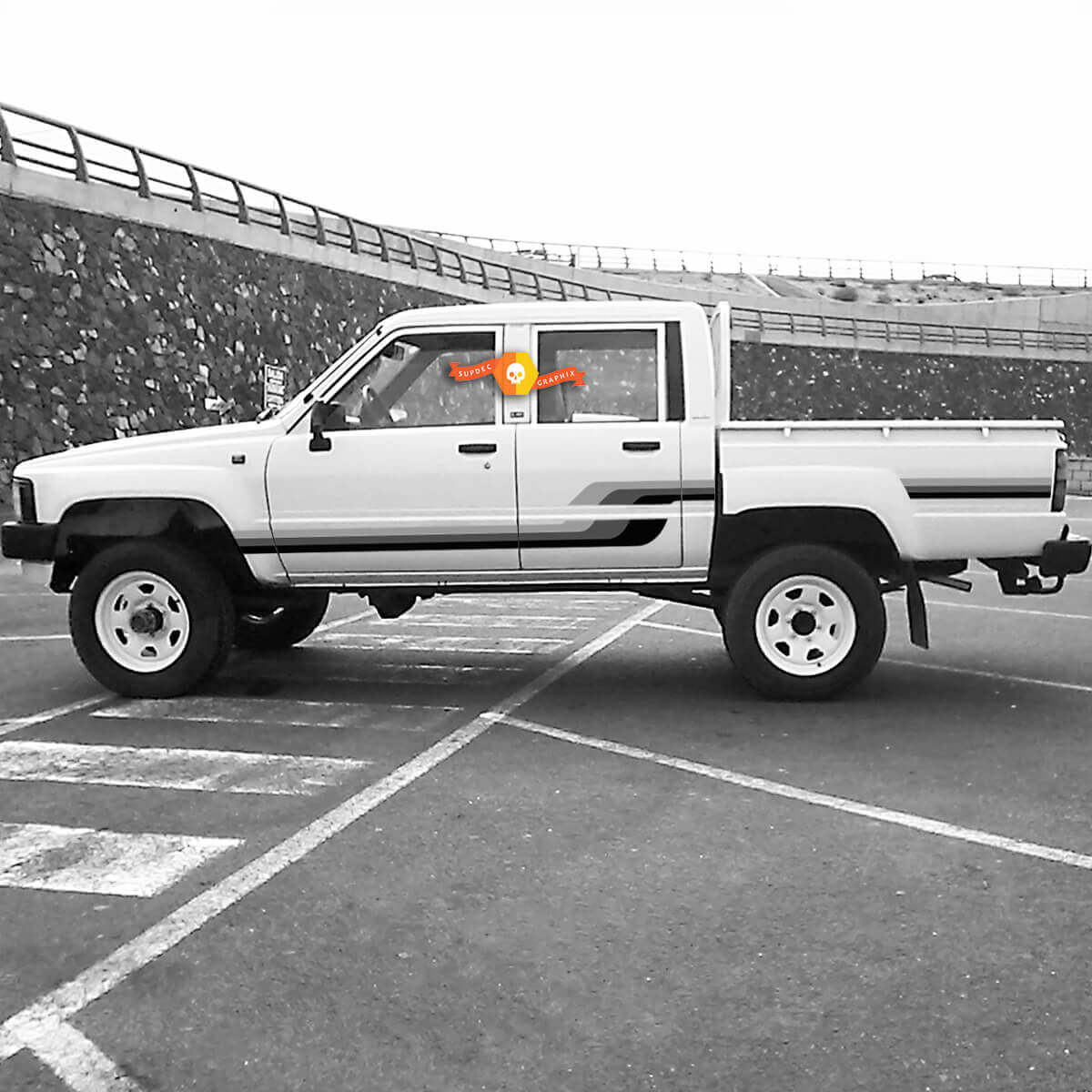 3 Colours Stripes for TOYOTA 1988 SR5 Retro Side Bed Vinyl Stickers Decal fit for Toyota Truck
