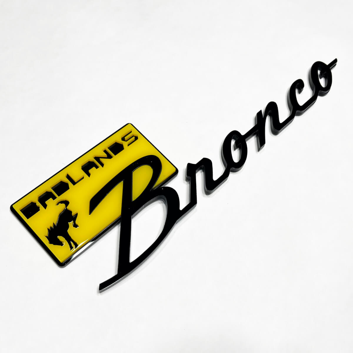 Bronco Badlands Fender Badges Tailgate Emblem 3D Badge Black vs Yellow
