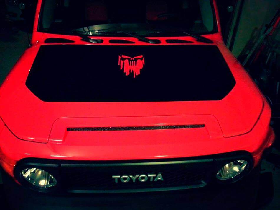 Blackout Dripping Skull Hood Vinyl Decal for Toyota FJ Cruiser