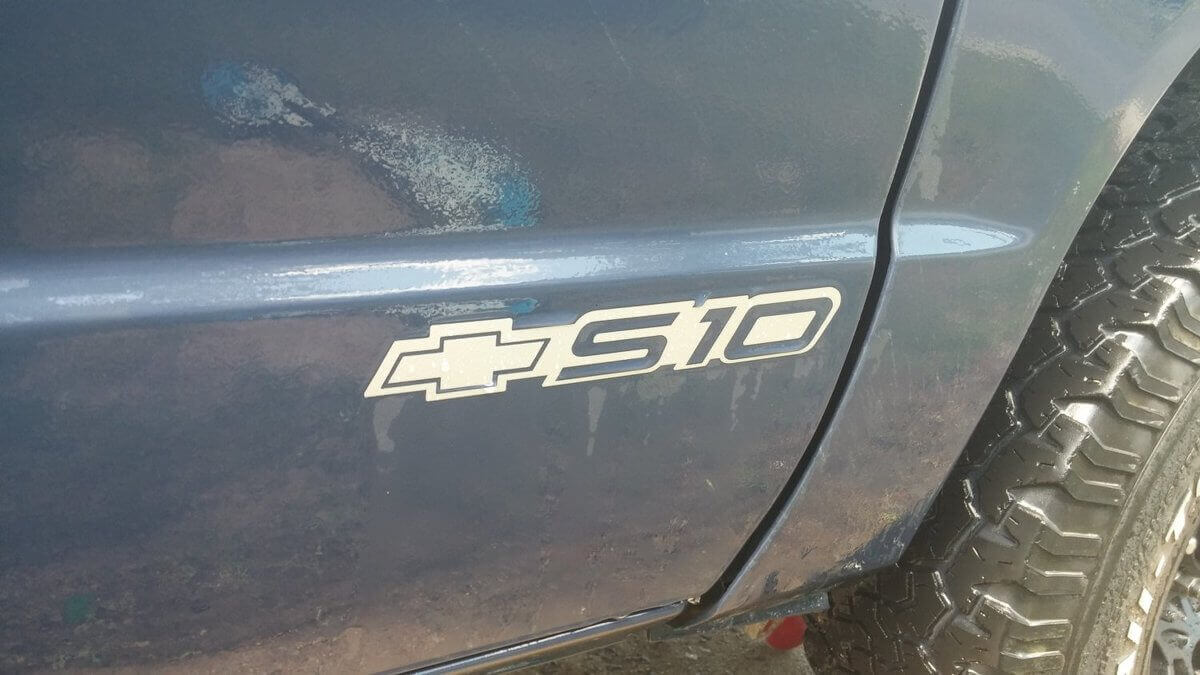 Chevy S10 Logo Door Badge Vinyl Decal For Chevrolet S10