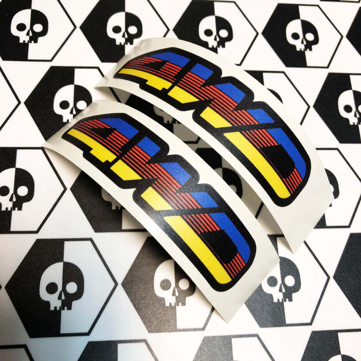 Pair 4WD TEQ Vintage Sunset Retro Old Style Vinyl Stickers Decal fit to Toyota 4Runner Tacoma FJ Cruiser
