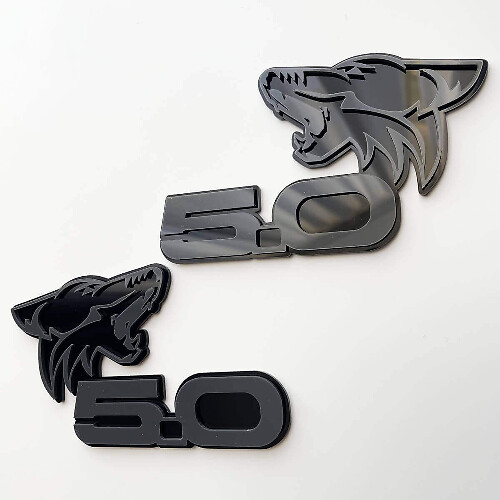 Coyote 5.0 Wolf 3D Fender Badge Emblem