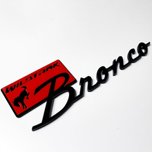 Bronco Wildtrak Fender Badges Tailgate Emblem 3D Badge Black vs Red
 2