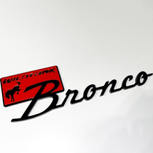 Bronco Wildtrak Fender Badges Tailgate Emblem 3D Badge Black vs Red
 4