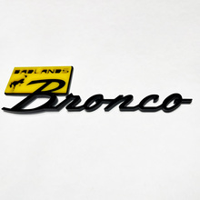 Bronco Badlands Fender Badges Tailgate Emblem 3D Badge Black vs Yellow
 3