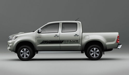 Toyota HILUX Monuntains graphics side stripe decal
